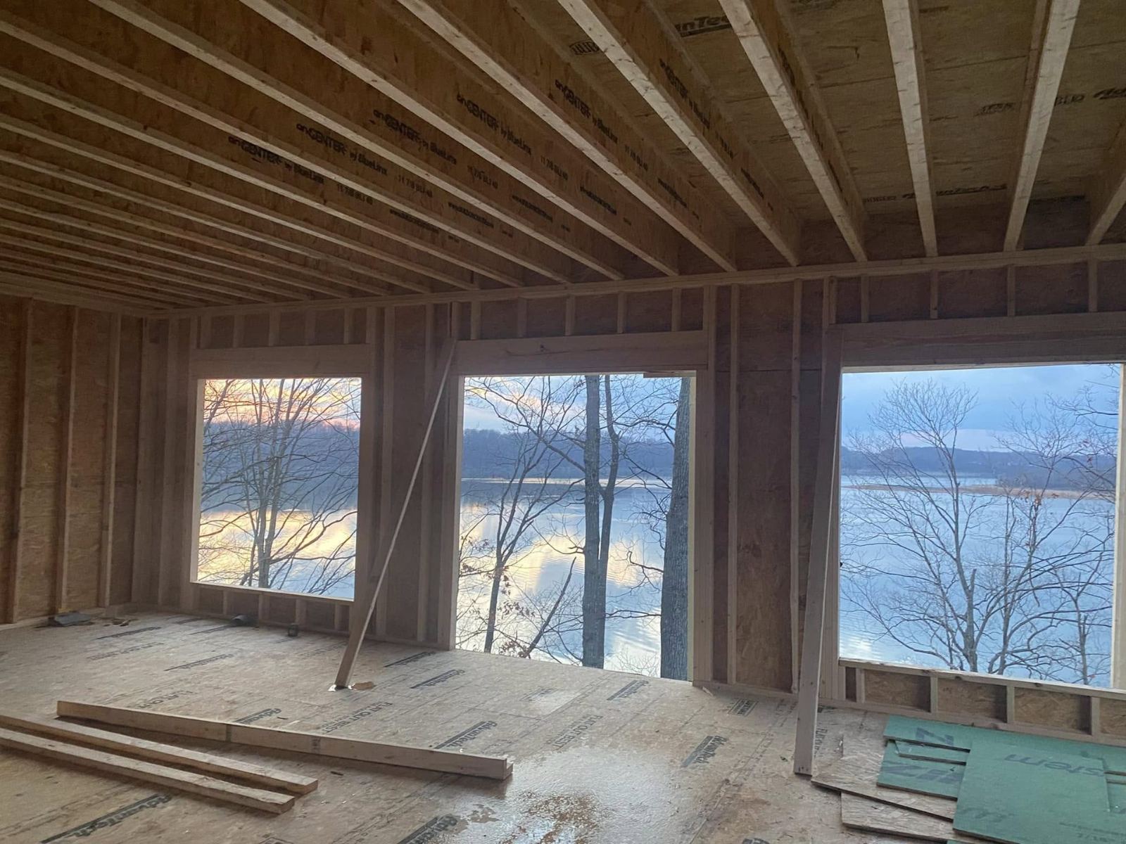 Energy-efficient build detail on a JSC project